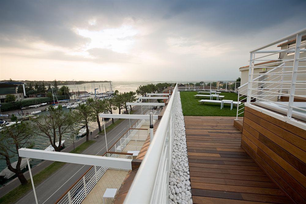 Hotel Acquadolce Peschiera del Garda Bagian luar foto