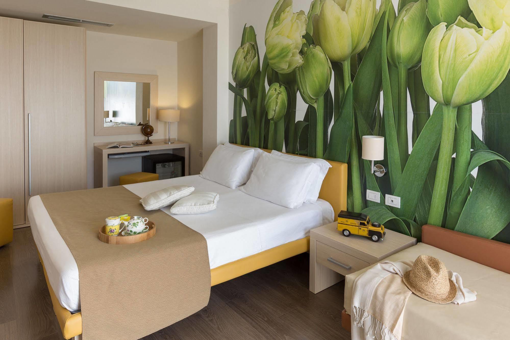 Hotel Acquadolce Peschiera del Garda Bagian luar foto
