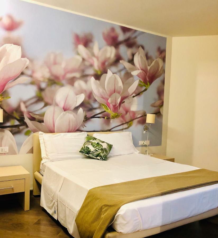 Hotel Acquadolce Peschiera del Garda Bagian luar foto